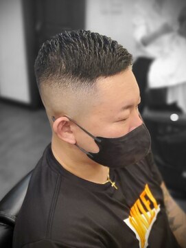 スカイマスターバーバー 渋谷(SKY MASTER BARBER) ハイスキンフェードクロップ<理容室>