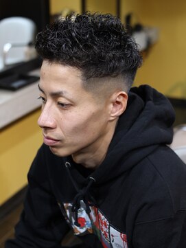 コング(KONG) skin fade &スペインカールアップ