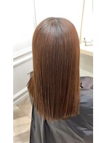 クラッチ ユニ(CLUTCH uni)&nbsp;大人可愛い小顔美髪ツヤ髪シンプルストレート髪質改善A8