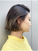 切りっぱなしボブ　外ハネボブ　ハイライトカラー　