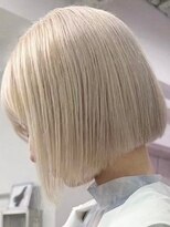 ウィコ 新宿(WICO)&nbsp;whiteblond [新宿駅/切りっぱなしボブ/エアリーロング]