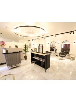 【徳川園】マンツーマン施術で、周りを気にせずリラックス♪話題の脱白髪染めもご相談ください◎