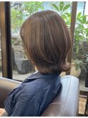 白髪ぼかしのハイライト◎ミディアムウルフボブ【池袋/白髪】