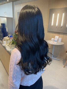 シダ(sida SAIIN) 20代30代ロングヘアブルージュ