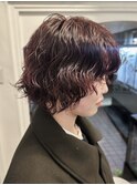 【白石】レディースショートボブスパイラルパーマワインレッド