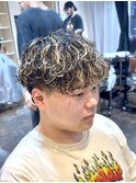 波巻きスパイラルハイライトパーマ