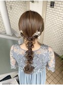 編み下ろし　ローポニー　ポニーテール　参列ヘア