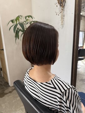 ヴィップルーム(viproom) 大人ボブレイヤーカットアッシュカラーダブルカラーおしゃれ女子