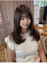 リベラル(liberal)&nbsp;透明感 とろみベージュ　ロングレイヤー【20代/30代/40代】