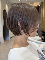 ソワネ 表参道(soigne)&nbsp;青山白髪ぼかしウルフショートカットベージュアッシュ40代50代◎
