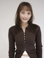 イル(ill)&nbsp;たっぷりロングレイヤースタイル　ワンカール　簡単スタイリング