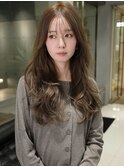 オリーブベージュ　レイヤーカット　シースルーバング