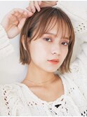 切りっぱなしイメチェングレーベージュタッセルボブ
