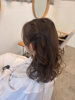 リフ バイ ローバー(Lif by ROVER)&nbsp;ツインハーフアップ/ヘアセット/ヘアアレンジ/結婚式/入学式