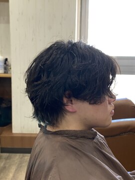 ソル(sol) 緩めに見える流行りのシャドウパーマ