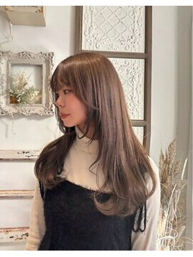 ミューバイアメイロ(mue by ameiro) オリーブベージュ × ロングレイヤースタイル