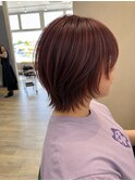 夏カラーに最適！鮮やかレッドカラー×ウルフ