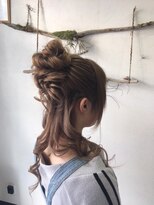 ルーズお団子ハーフアップ