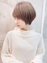 アンド ストーリーズ(&STORIES)&nbsp;前髪ありアッシュブラウンマニッシュ大人可愛いショート20代30代