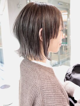 ロリム(RorriM) 切りっぱなしボブ　ダブルカラー　グレージュ　ダブルカラー