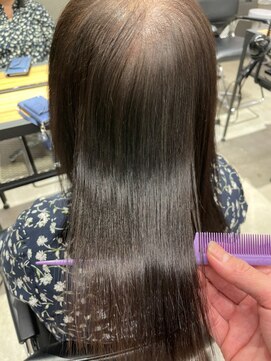 ピボット 北千住(PIVOT) 酸性縮毛矯正、艶ストレート、髪質改善ストレート