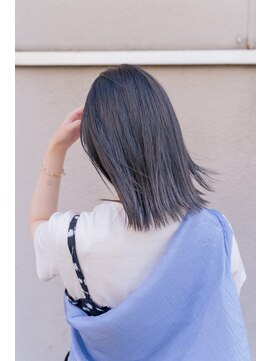 フィッツコア(FITS CORE) 黒染めもお洒落にグレイ