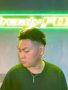 グリーディーフォックス 代々木(Greedy FOX) 韓国マッシュ/センタ-パ-ト/ツイストスパイラル/スキンフェード