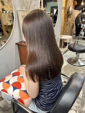 チャプター 問屋町(chapter) ブリーチなしカラー赤味消しオリーブベージュ髪質改善縮毛矯正