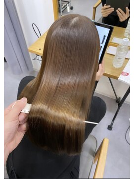 イニット 奈良新大宮(init.) 20代 30代 40代 ロングこなれヘア薄めバング黒髪ボブ髪質改善