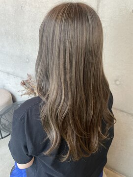 サロンドベリタ(salon de VERITA) 白髪ぼかしハイライトグレージュカラー