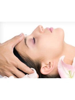 シロダーラヘッドスパが自慢◎体の疲れや寝つきにお悩みがある方におすすめ★頭皮から美しく健康な髪に＊