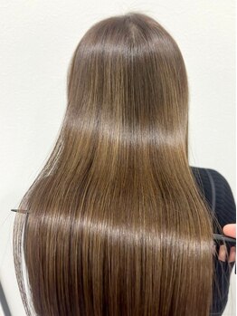 クセやうねりでお悩みの方にオススメ！一人一人の髪質を見極めお悩みを徹底改善♪貴方の理想の髪へ。