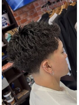 バーバースタイルクラブ(BARBER STYLE CLUB) スパイキーショート