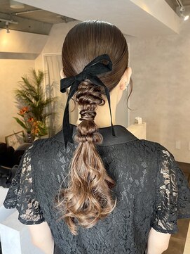 サンルーム(SUN room) 10代20代30代大人かわいいタイト編みおろしアレンジ