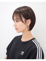 ウィールールピヴォクロス(WE RULE pivot cross)&nbsp;グレージュ×小顔前下がりショートボブ