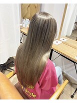 アーブルポンテ(ARBRE ponte)&nbsp;ブリーチデザインカラーハイトーン髪質改善トリートメント