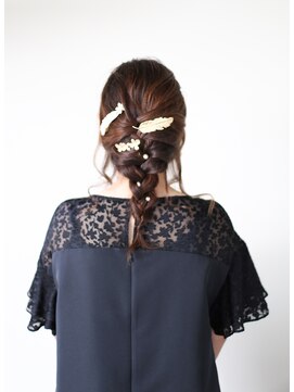 ホワイトルーム(White Room) コラージュ風ヘアアレンジ♪