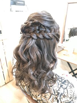 ロカット サロン(Roquat Salon) ブライダル編み込みハーフアップアレンジ【ヘアアレンジ　立川】
