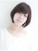 シンプルな大人ショートボブ