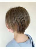 グレージュショートボブ