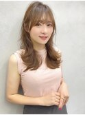 大人かわいいこなれミディレイヤーカット美髪ネビージュ