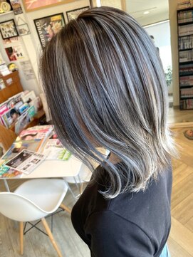 ヘア メイク ココ(hair make coco) コントラスト★★ホワイトCOLOR