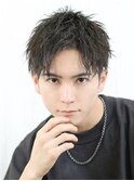 短髪ツイストスパイラルパーマアップバングショート