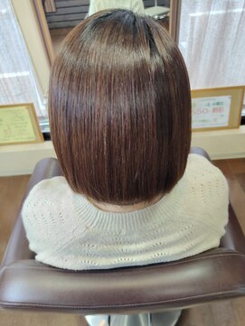 ラ テール バイ パーム ドゥ クープ(La Terre by perm de coupe) サラツヤストレート