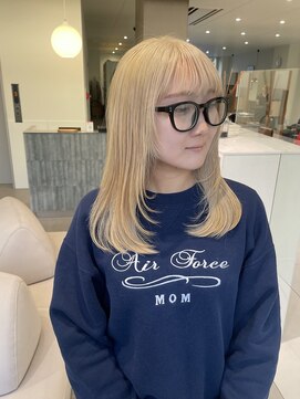 ローレンアオ(LOREN AO) 【LOREN AO】ブロンドベージュ/レイヤーカット/ハイトーン