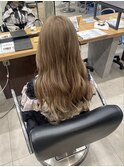 ミルクティーベージュ