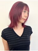 【morio松戸 石山】ミディアム外ハネレイヤーカシスレッド前髪有