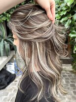 ディモアンド 表参道(Dimo&)&nbsp;xハイライト/イメチェン/ホワイトブロンド/外ハネボブ/美髪/