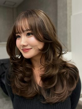 エッセンザ 梅田(ESSENZA)の写真/顔周りのニュアンスを細部までこだわり、丁寧に創り上げるから、どこから見ても可愛いシルエットが叶う☆