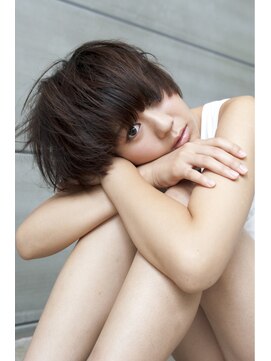 ギャラリーナナヨンナナ(GALLERY747) 抜け感のあるショートボブ